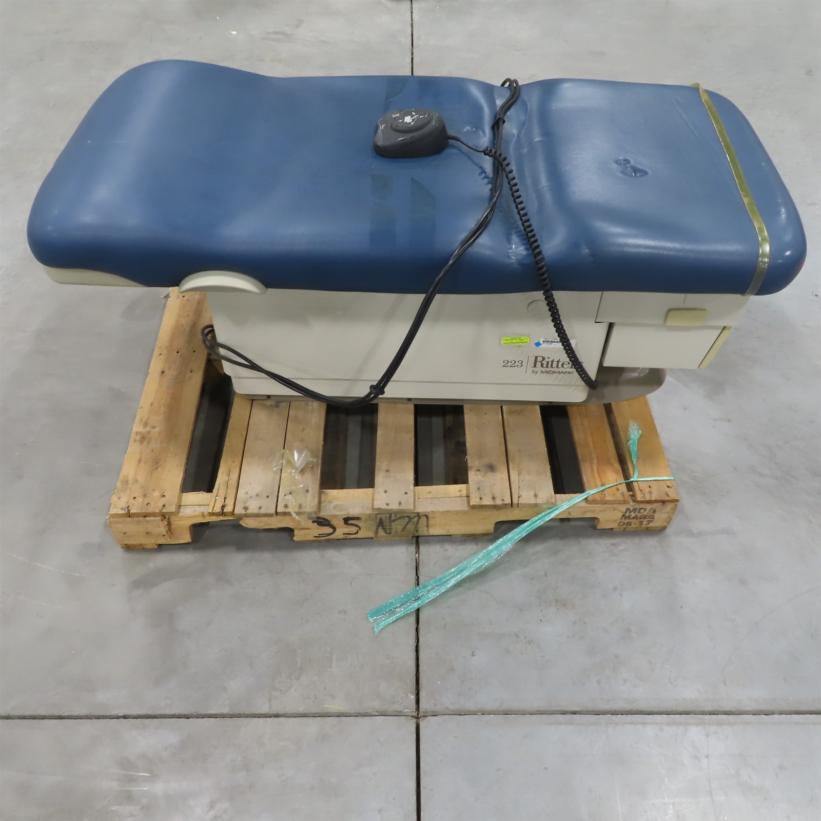 Midmark Ritter 223 Exam Treatment Table Foot Pedal Foot-Switch Model 223-015 Qty