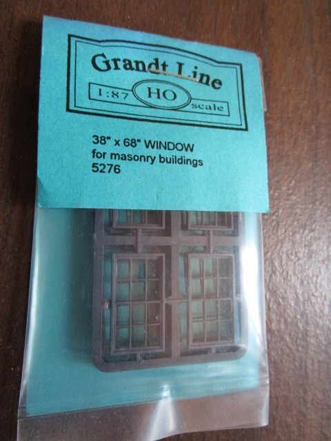 Grandt Line HO #5276 WINDOW DOUBLE HUNG-6/6 LIGHT, 38″ x 68″ - Details Below
