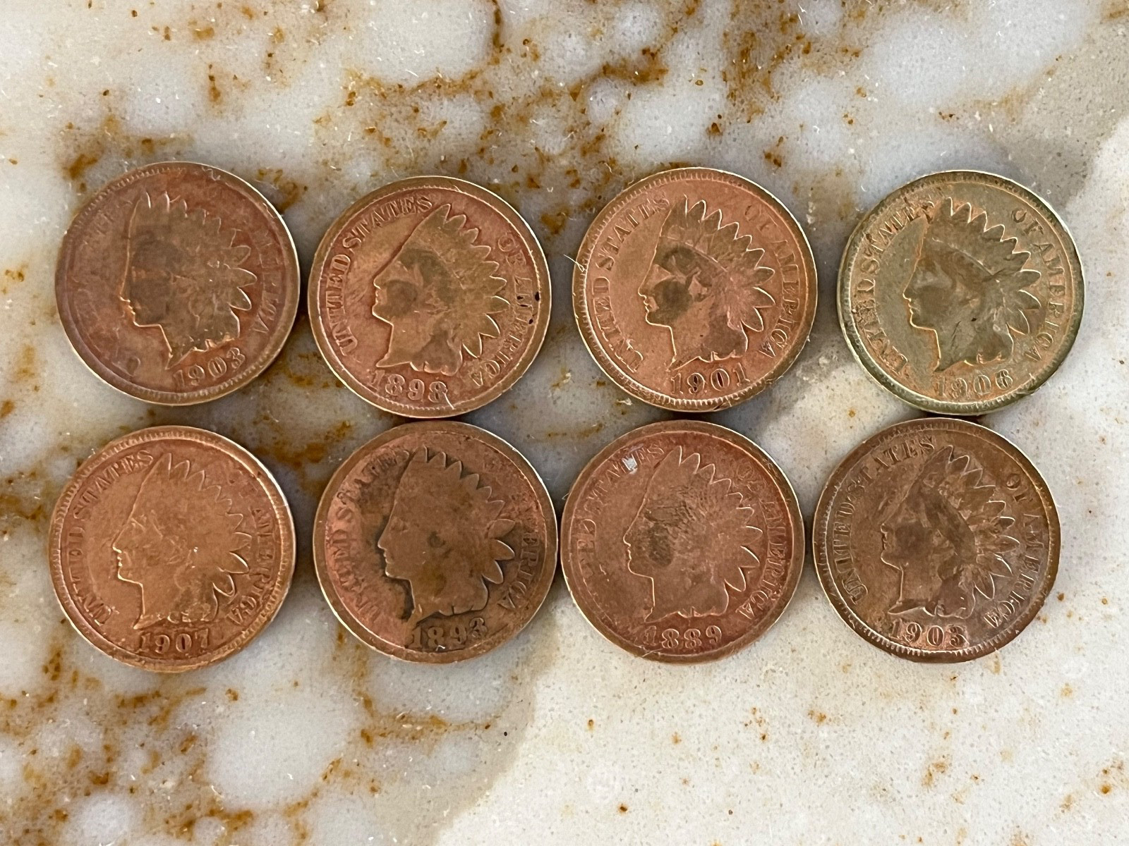 Vintage Assortment 8 Indian Head Pennies (1889-1907)