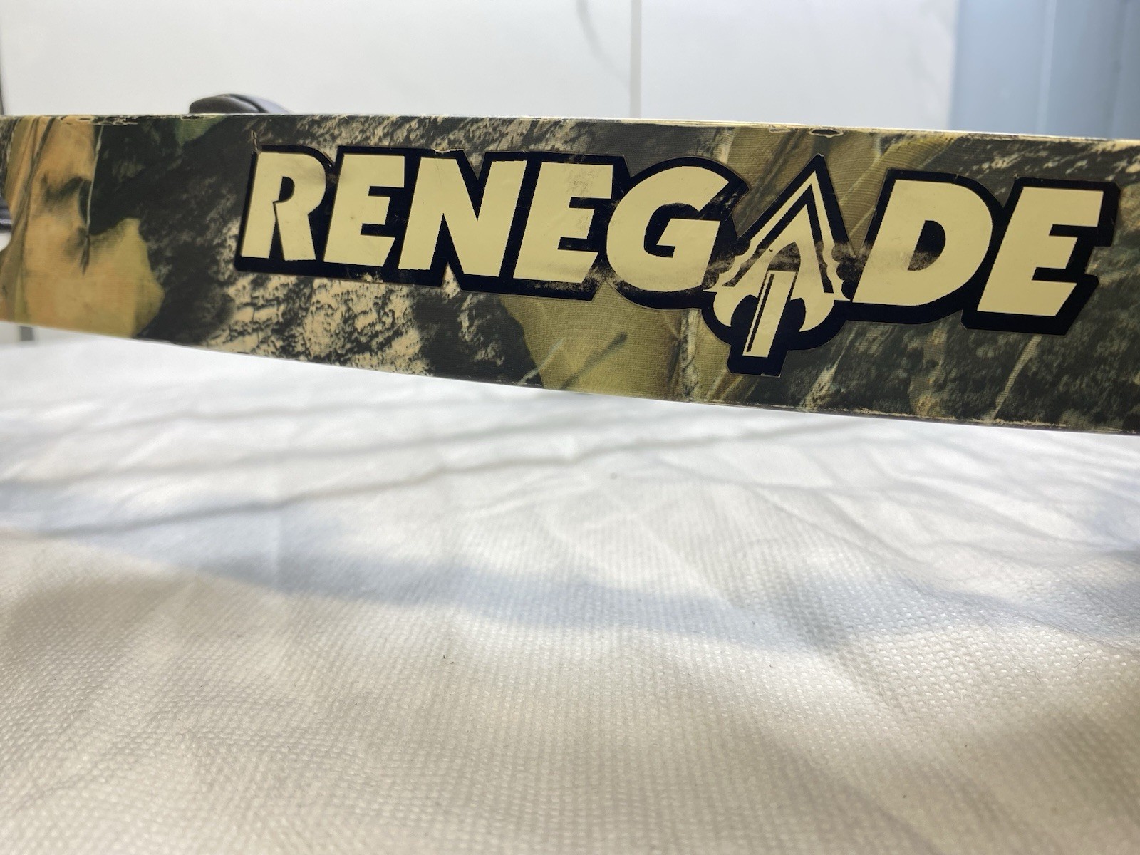 Renegade TR4 70# 29" RH Compound Bow
