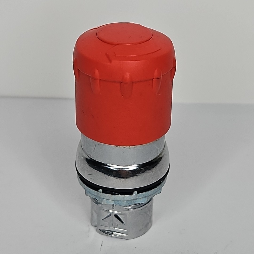 New ALLEN-BRADLEY 800FM-MT34 30mm TWIST TO RELEASE RED PUSH BUTTON Module Unit