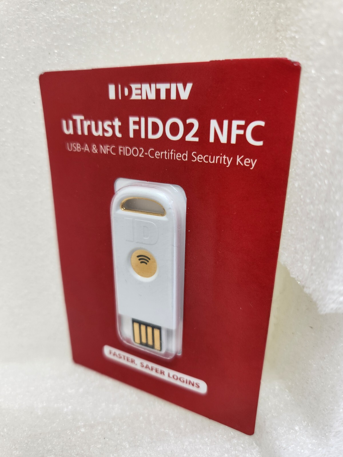 IDENTIV UTRUST FIDO2 NFC SECURITY KEY USB-A FIDO FIDO2 U2F PIV T8-D17