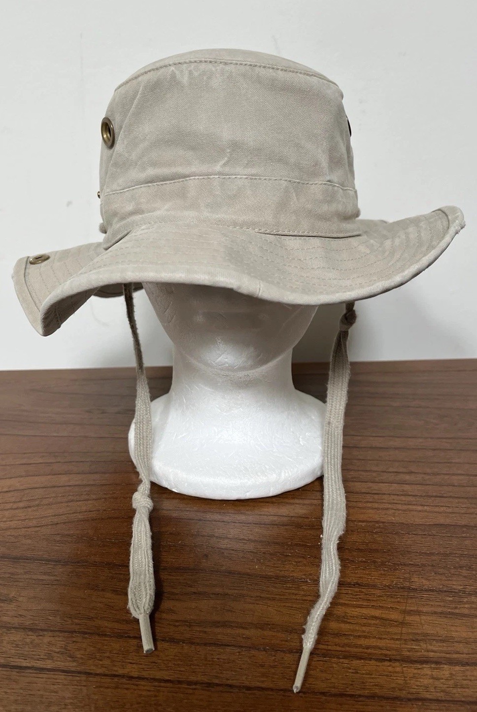 TILLEY HAT  Size 7 1/2  Beige Hiking Walking Outdoors Pre-owned