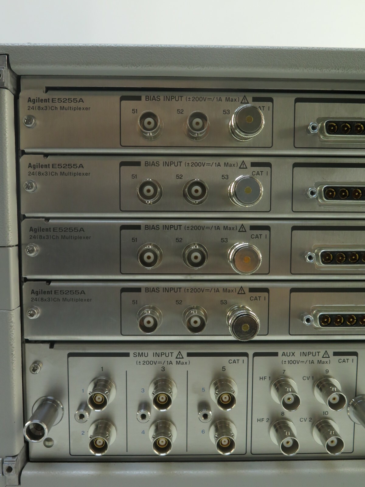 Agilent E5250A Low Leakage Switch Mainframe /w 4 x E5255A Multiplex