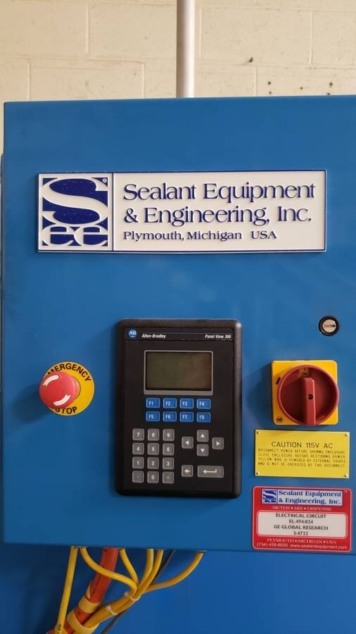 Used Nordson S-4722 Adhesive Dispenser