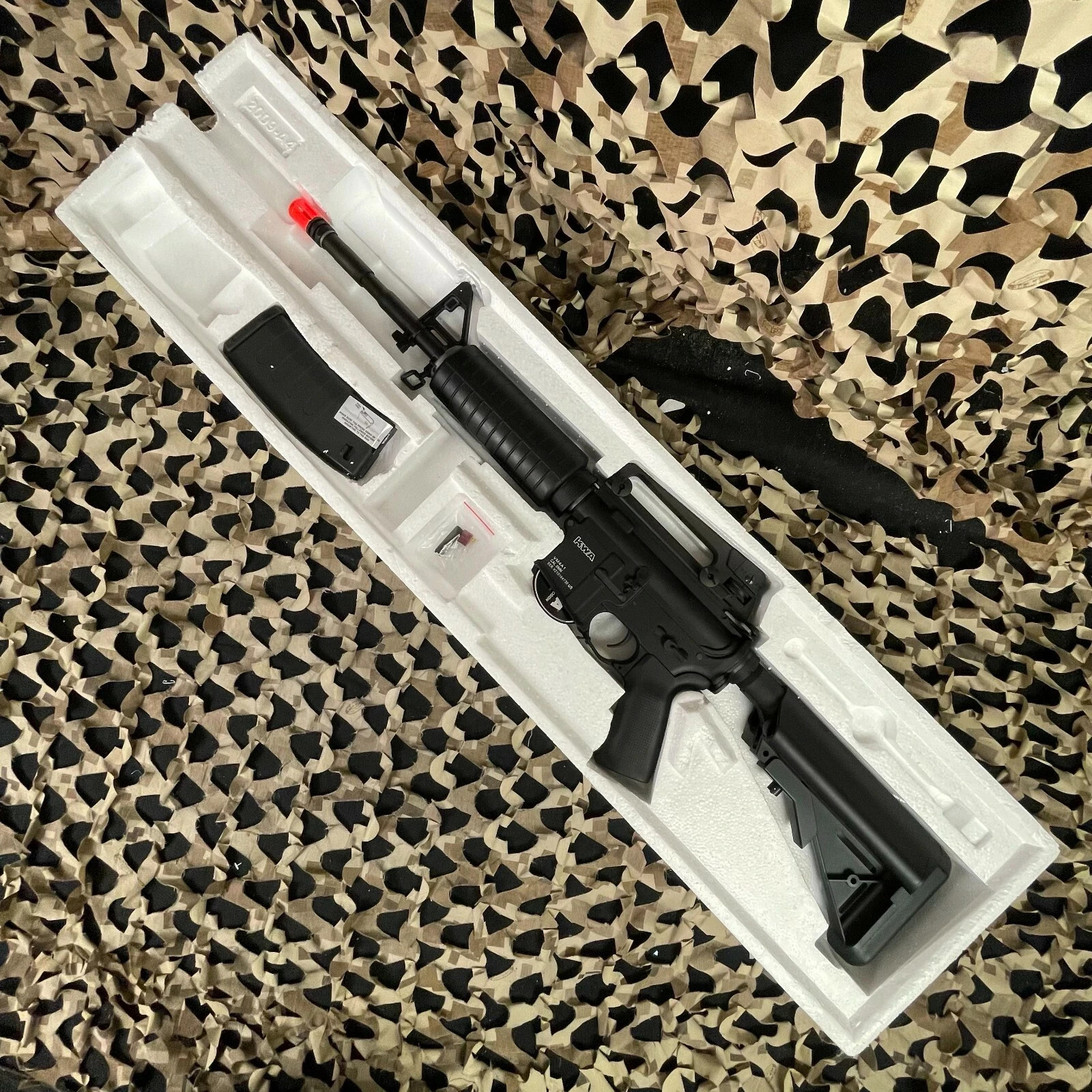 NIB KWA VM4A1 AEG 2.5 Airsoft Gun