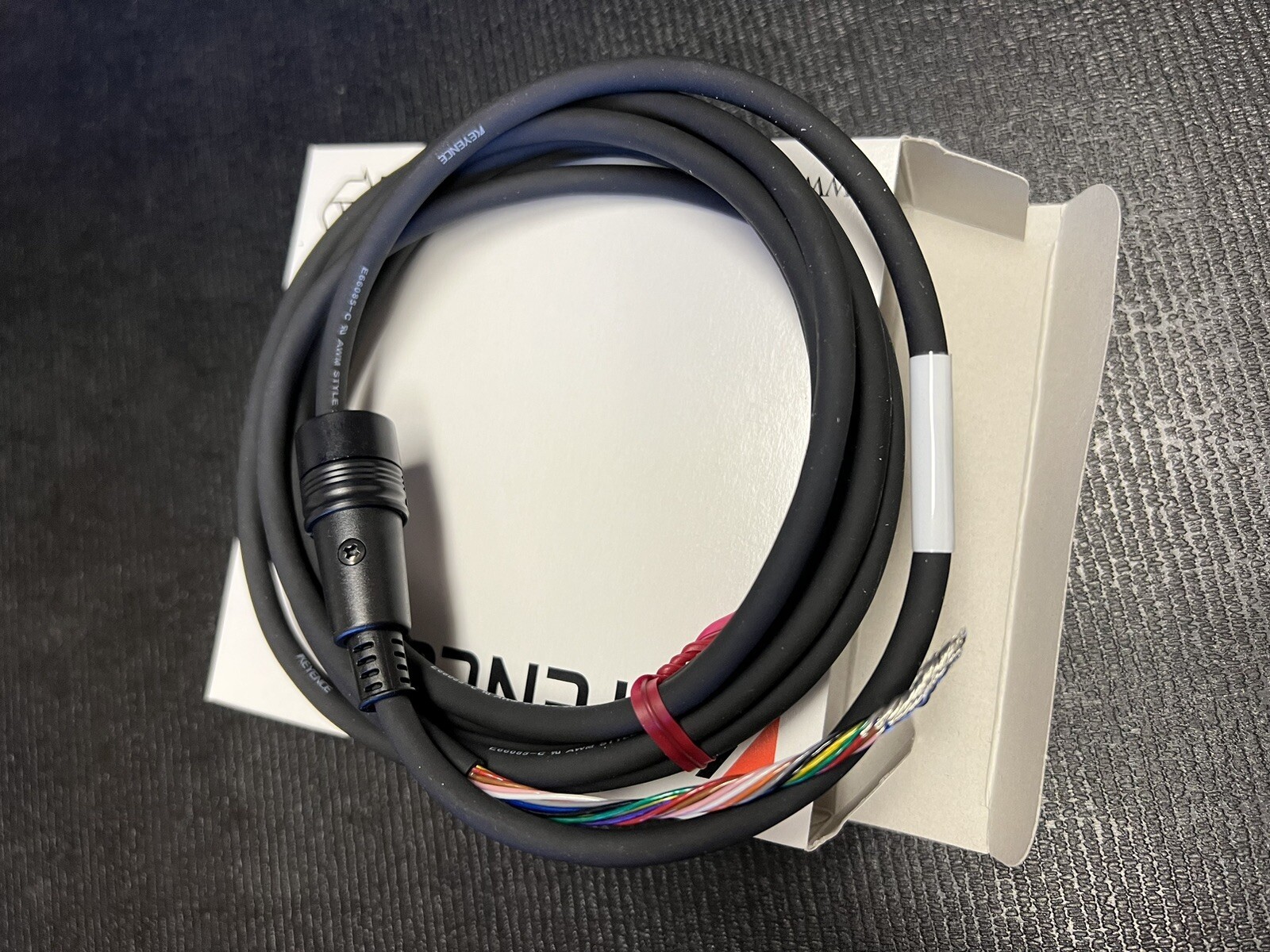 Keyence GT2-CA2M Laser Sensor Cable NEW IN BOX