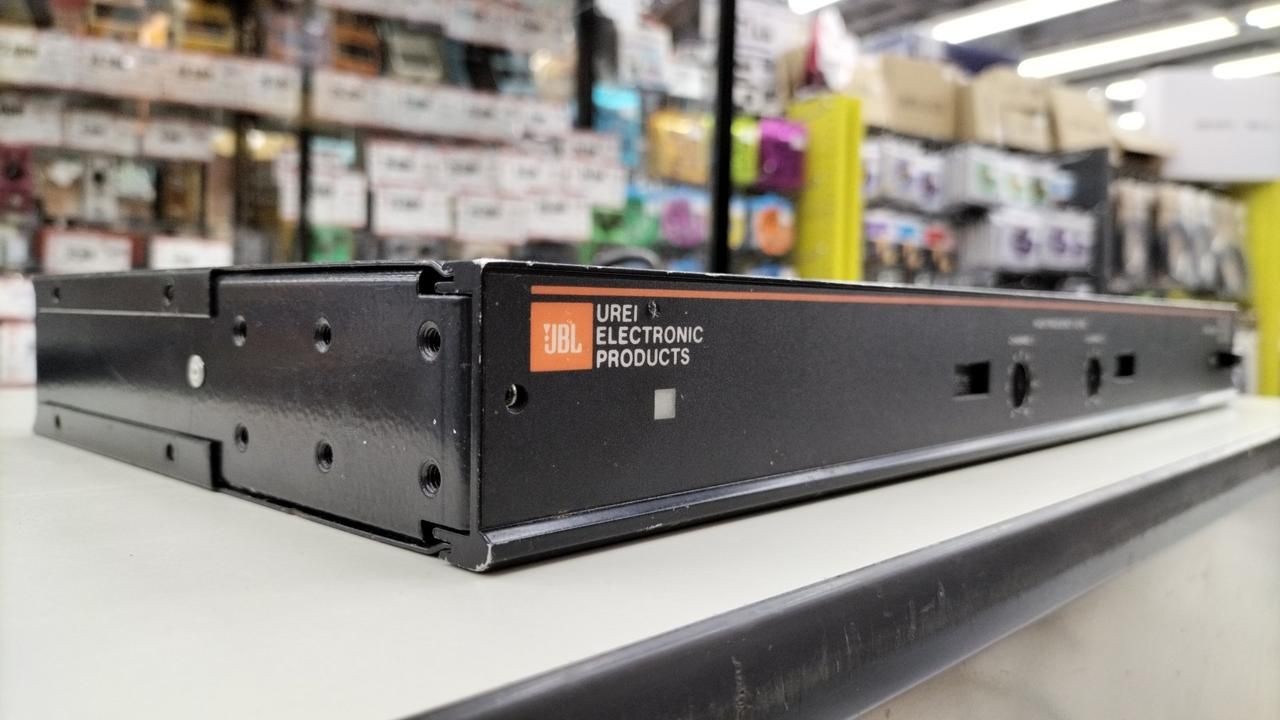 JBL Devider 5235 Used