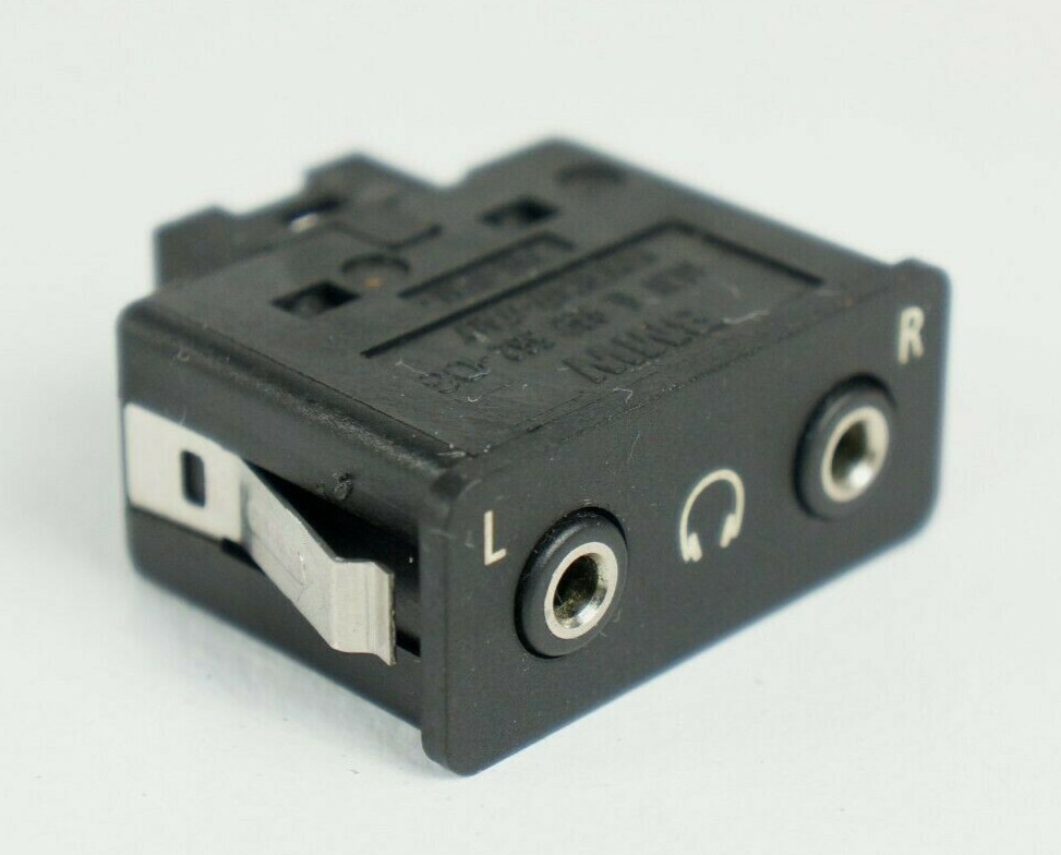 2004-2013 bmw 525i 528 x5 e60 e70 f10 rear seat double audio socket aux 6930562