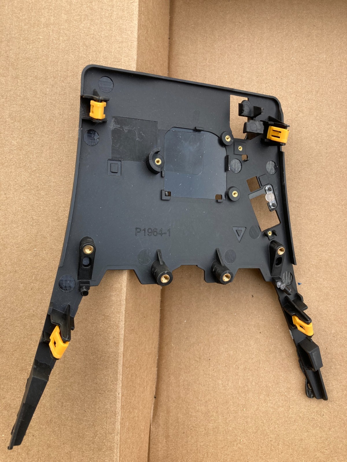 Unknown Car Maker and Model  Windshield Camera Bracket Assembly P1964-1