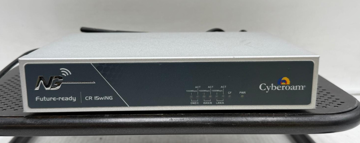 Cyberoam CR15wiNG UTM Firewall, Router with WiFi SCB-6979