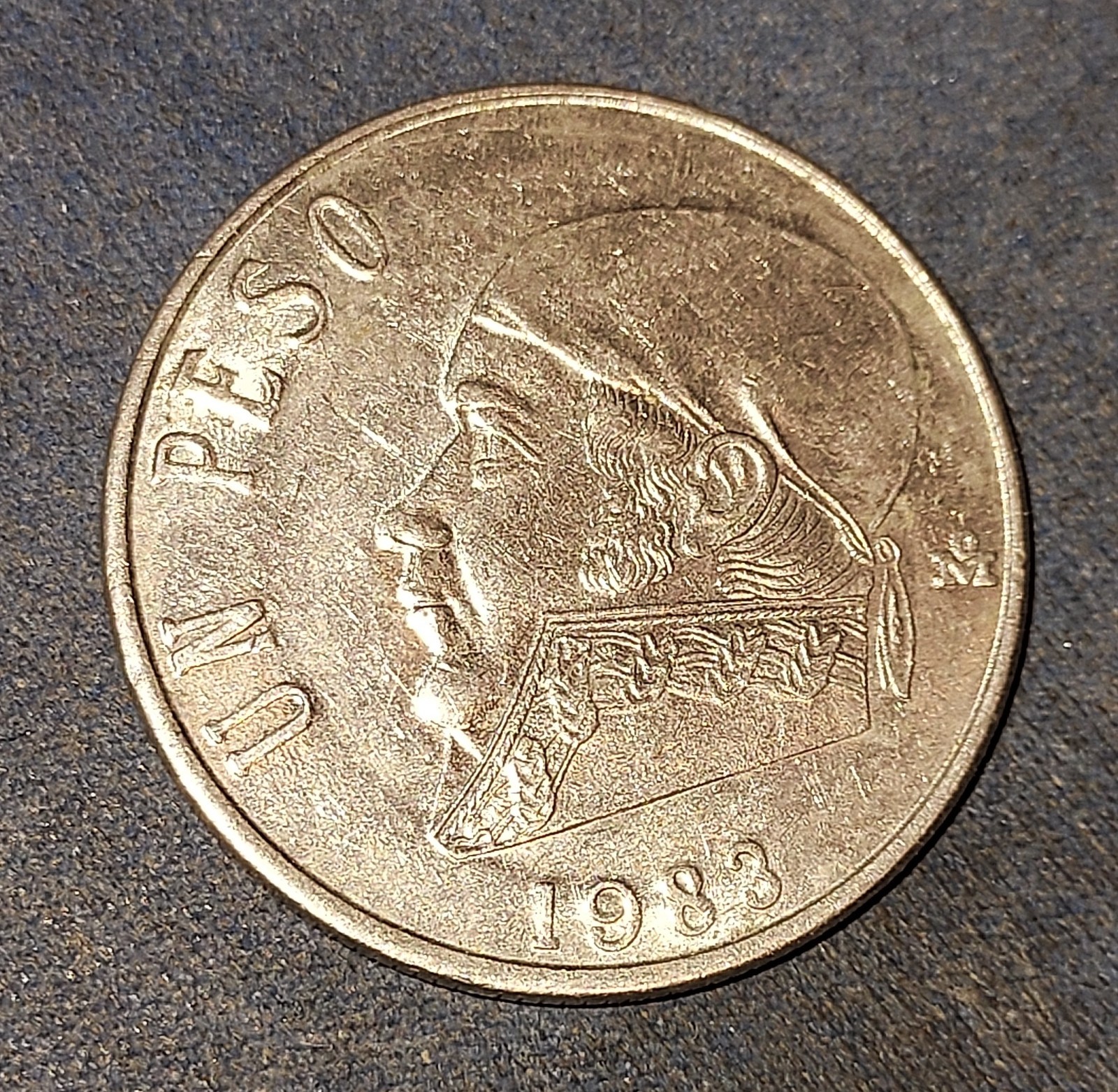 MEXICO 1983 UN PESO vintage - Mexican  1 Peso COIN Maria Morelos Pavon