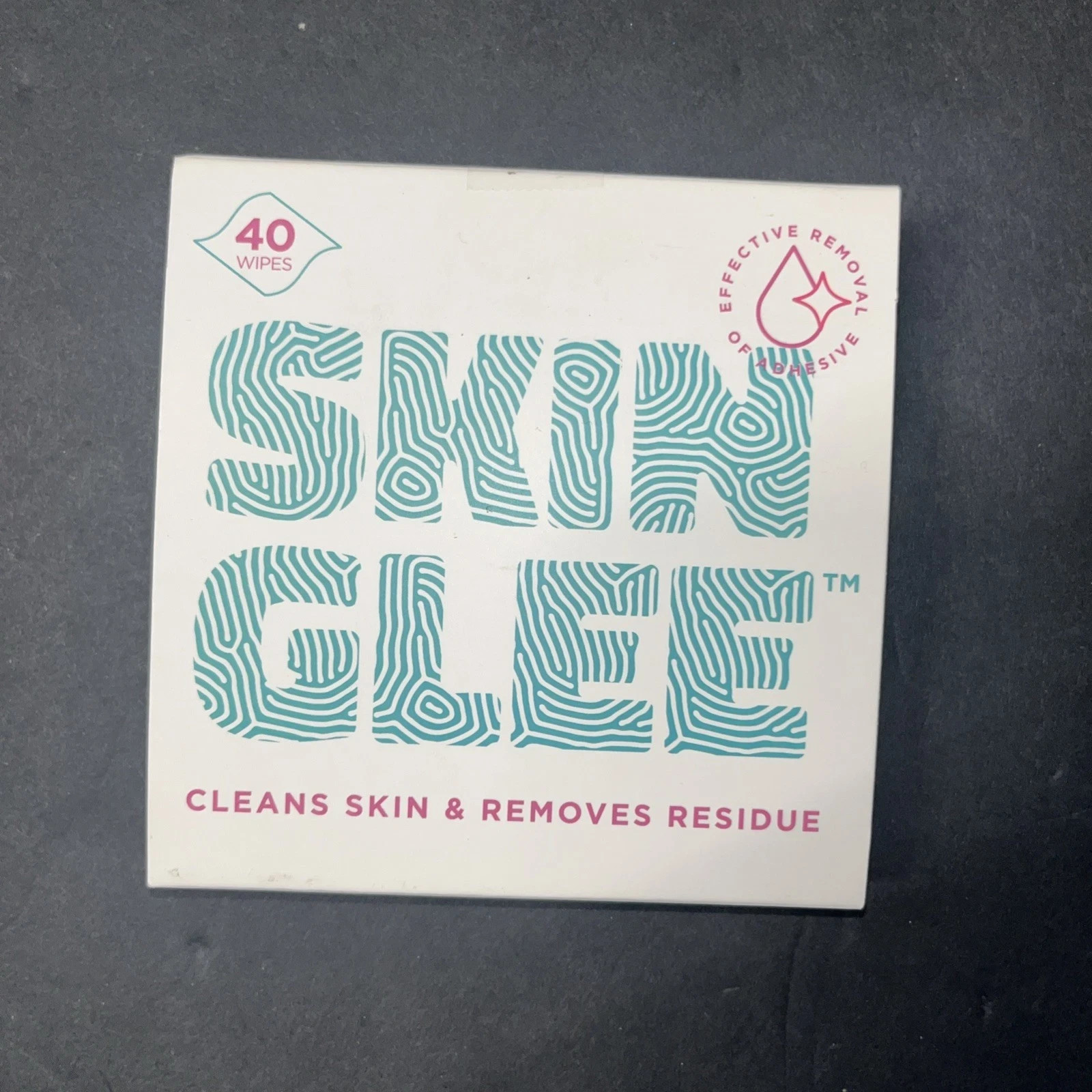 SKIN GLEE  CLEANS SKIN AND REMOVES RESIDUE