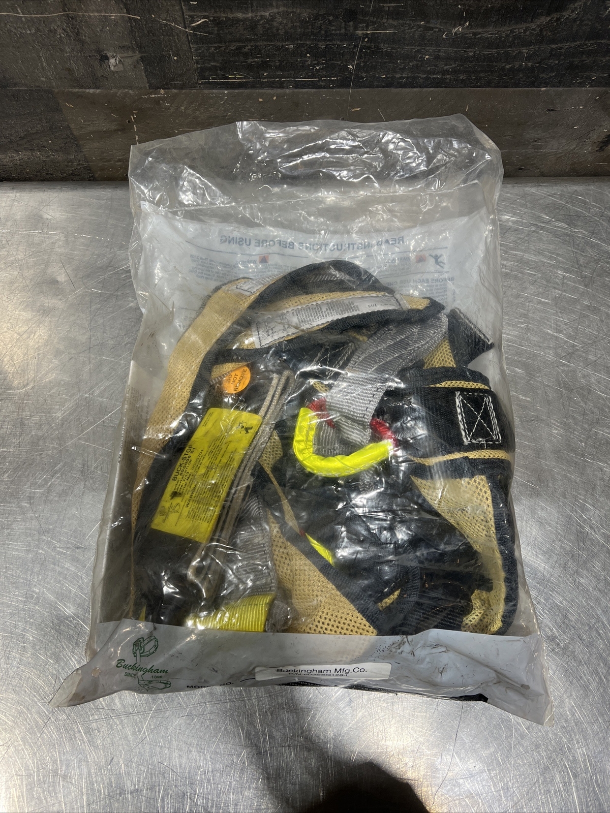 BUCKINGHAM PN 603S8Q129-L BUCKFIT HARNESS Size Large. Nos Surplus