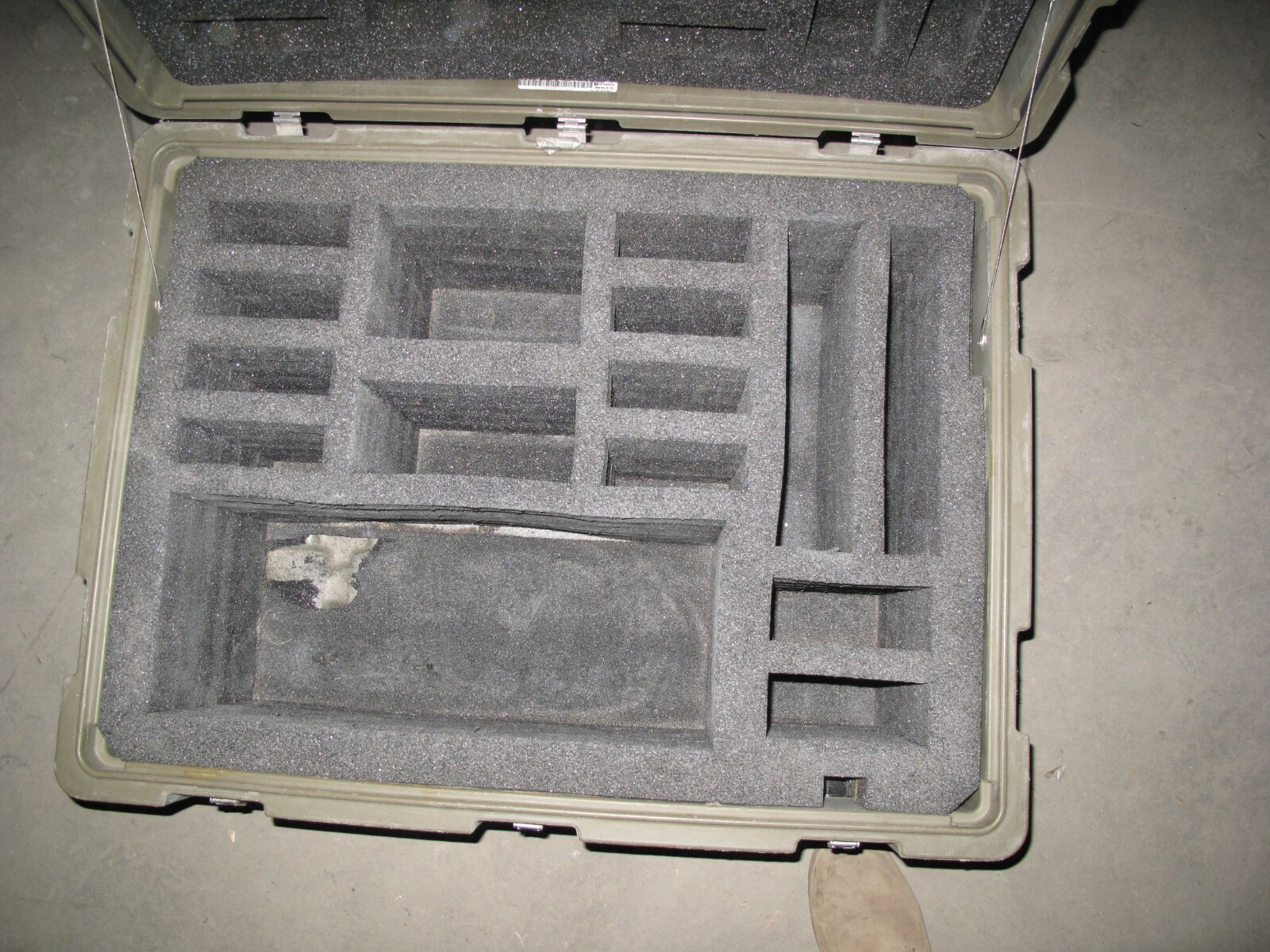 ECS Loadmaster Roto Molded Plastic Hard Case 34x25x17 Hard Equipment