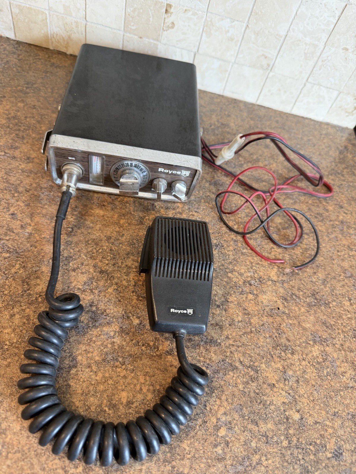 Royce Model 1-600B 23 Channel Mobile AM CB Radio Transceiver Vintage Untested