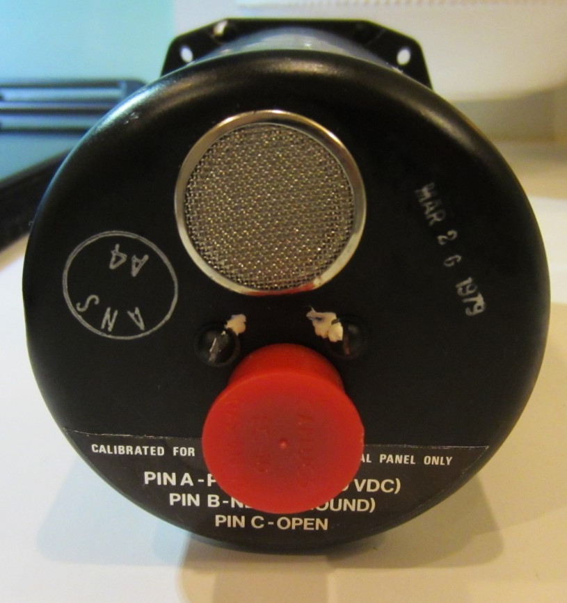 TURN COORDINATOR ANS-50 AEROSONIC NAVIGATION SYSTEMS DENTED AS PICTURED