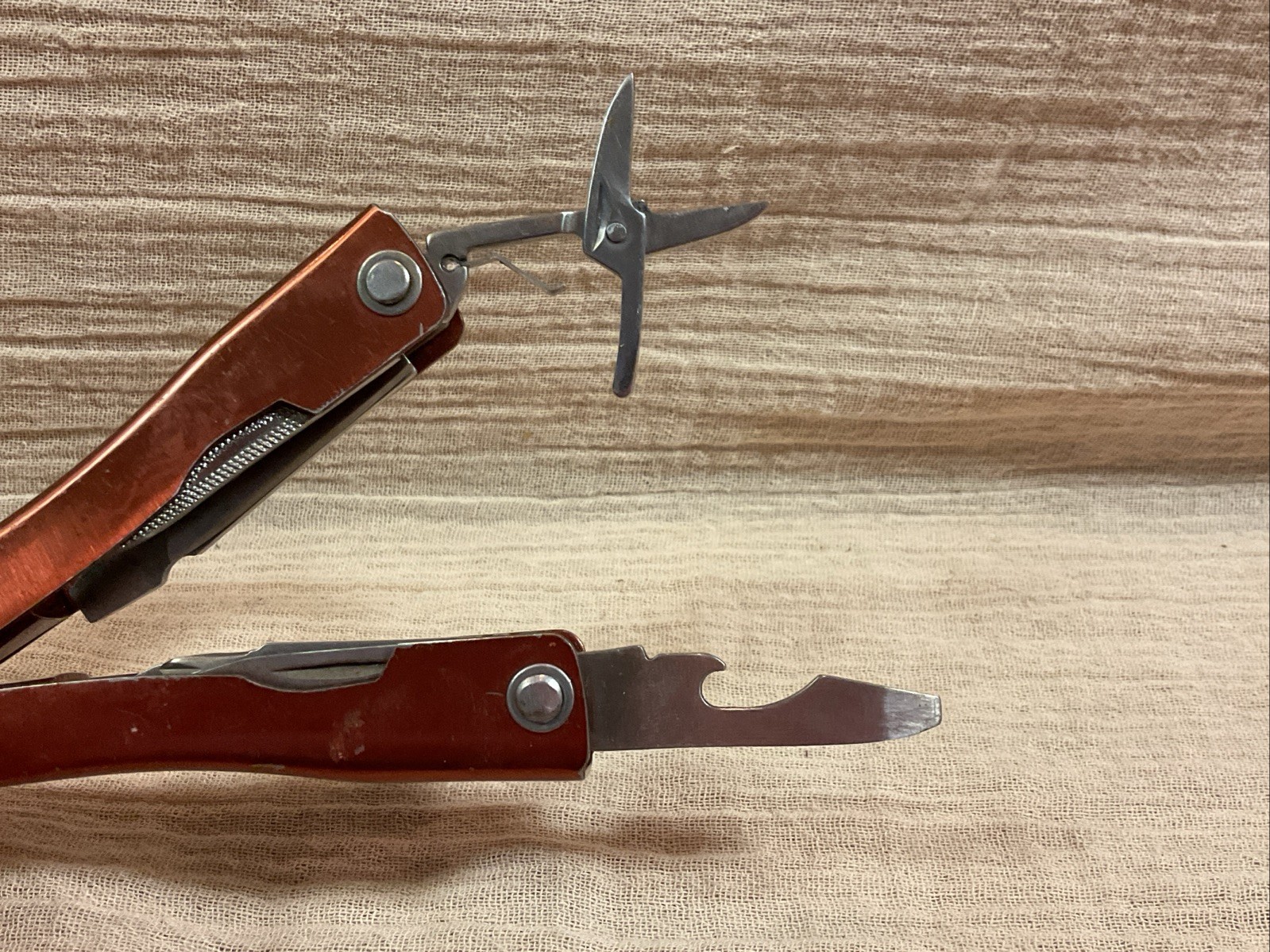9 Tool Multi Tool Pliers