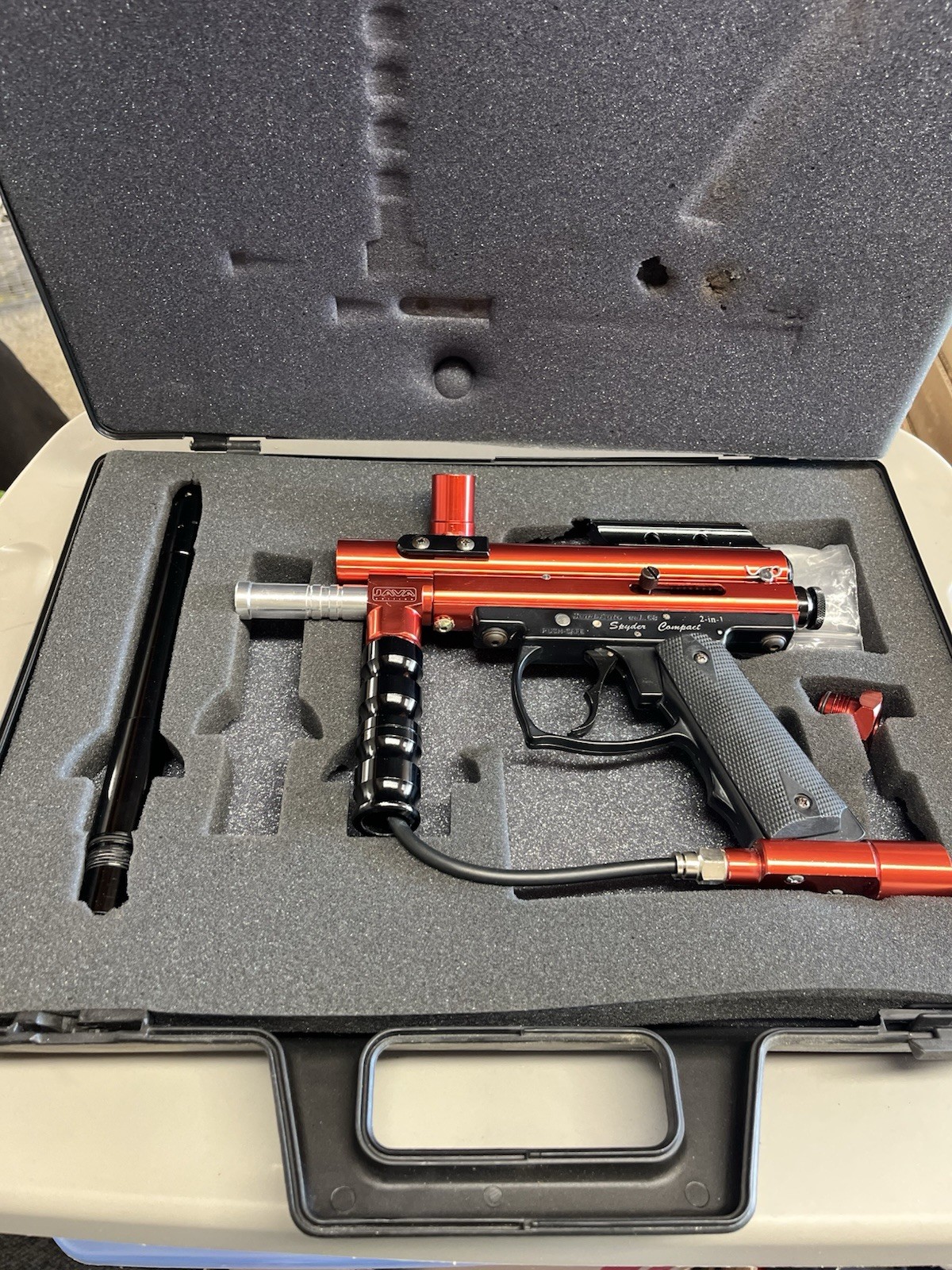 2 Spyder Paintball Markers & CO2 Cylinders Hoppers Masks