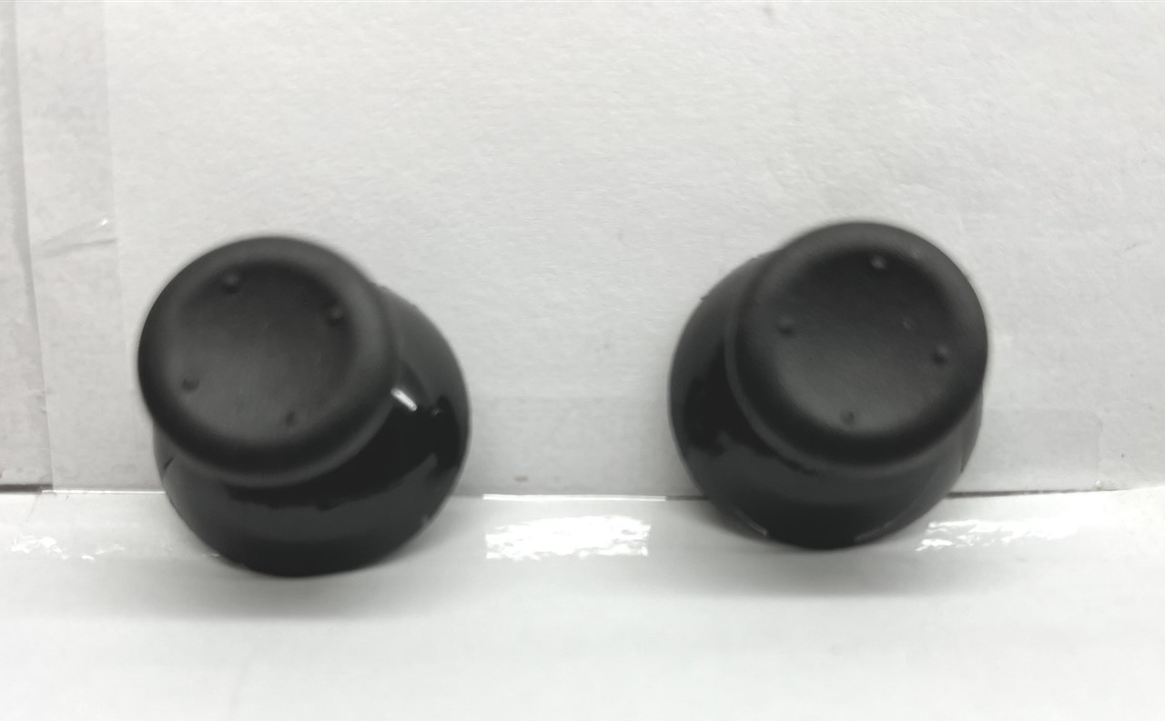 Original Xbox + Xbox 360 - Black Replacement Stick Thumb Caps - NEW