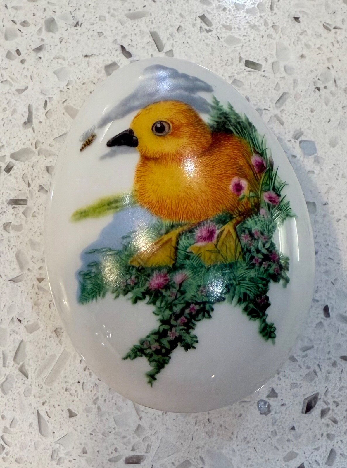 Small Franklin Porcelain Easter 1982 Egg Trinket Box Collectible