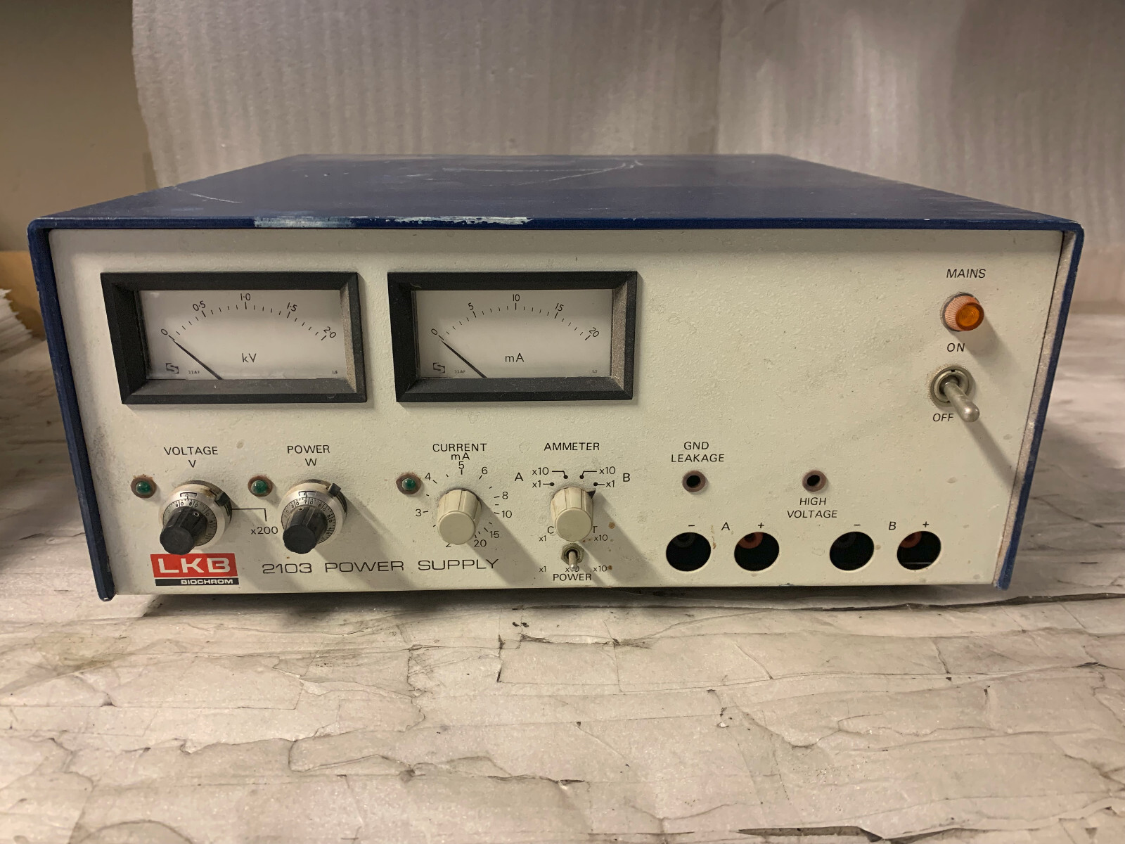 LKB Biochrom 2103 Power Supply w/ Power cord