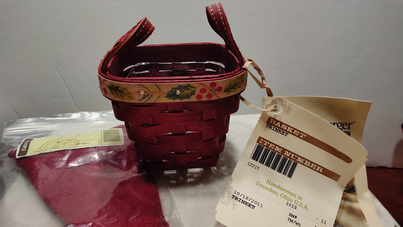 Longaberger NWTs 2011 Christmas Trinket Basket Liner Protector