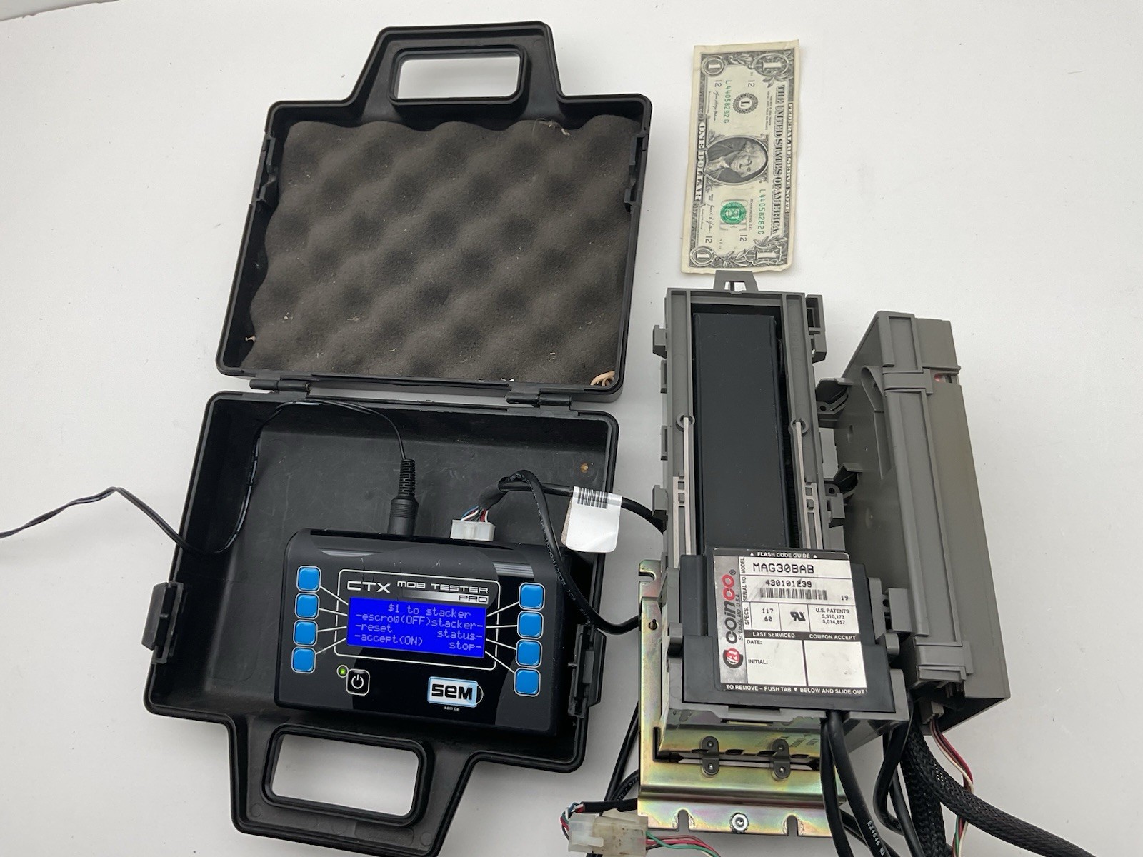 1 COINCO magpro  mag 50Bab BILL ACCEPTOR DOLLAR  bills 11OV/24V