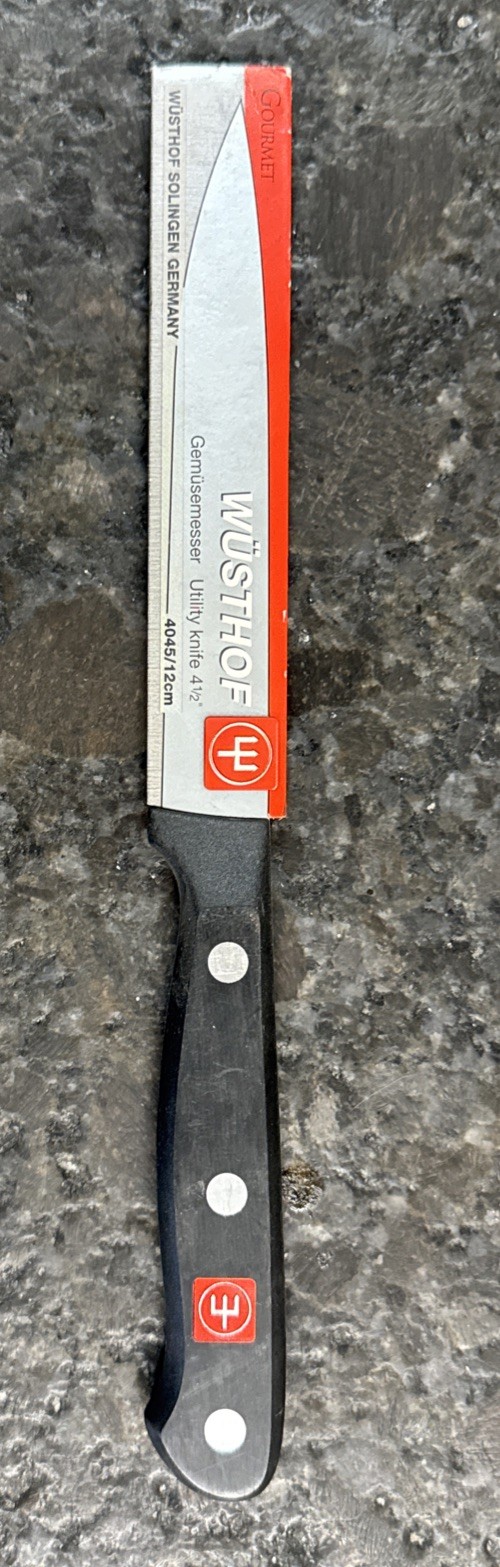 Wusthof Gourmet Utility  Knife - 4.5" Blade  4045/12cm
