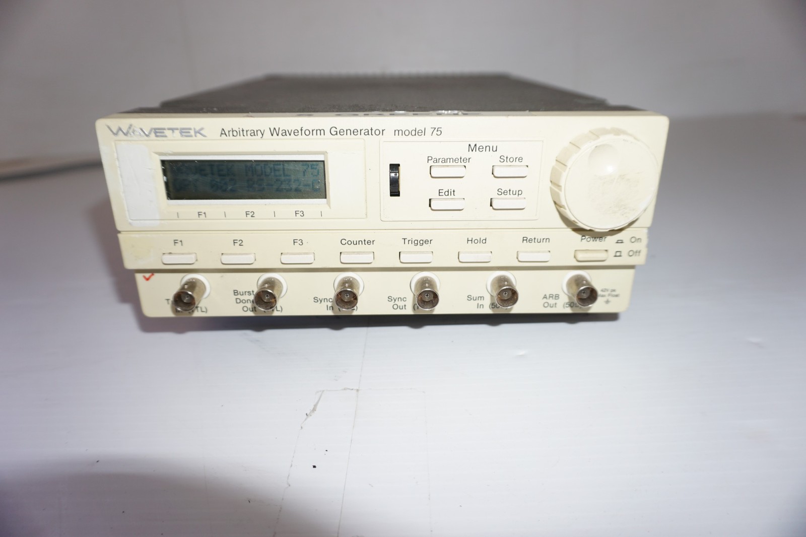 WAVETEK ARBITRARY WAVEFORM GENERATOR  MODEL 75 (BFR14)