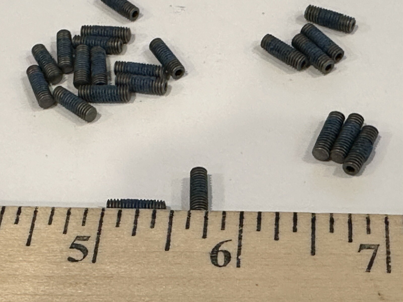 Remington Factory original set screw set screws hex with tight lock gun screws