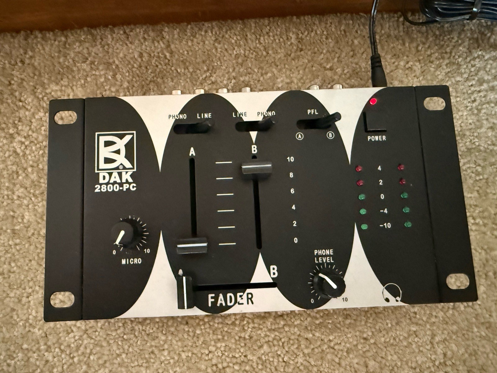 DAK 2800-pc Phono Preamp Interface Mixer w/power