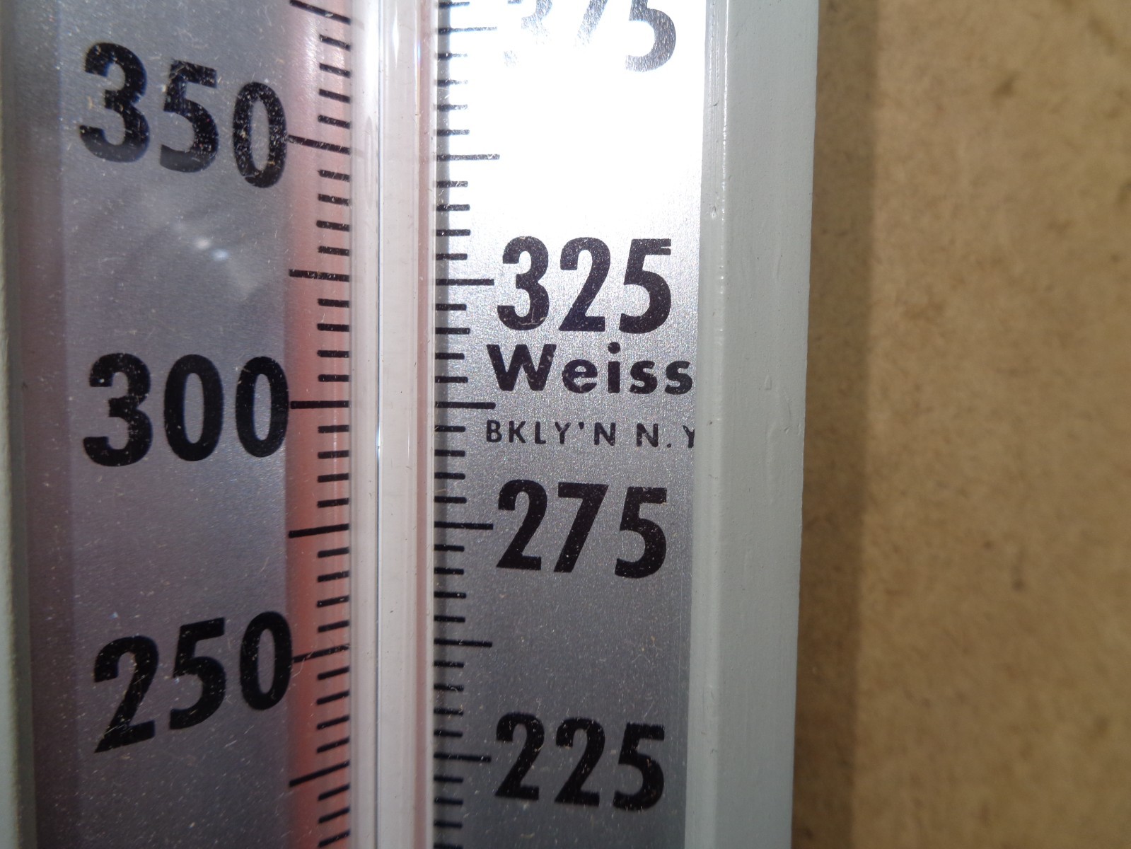 WEISS 90 DEGREE ANGLE GLASS THERMOMETER 50-550℉ RANGE NEW