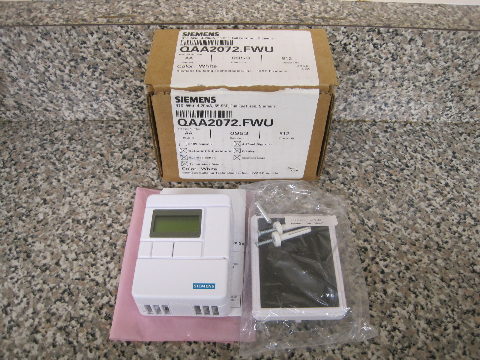 New Siemens QAA2072.FWU RTS 55-95F White Room Temperature Sensor FREE SHIPPING