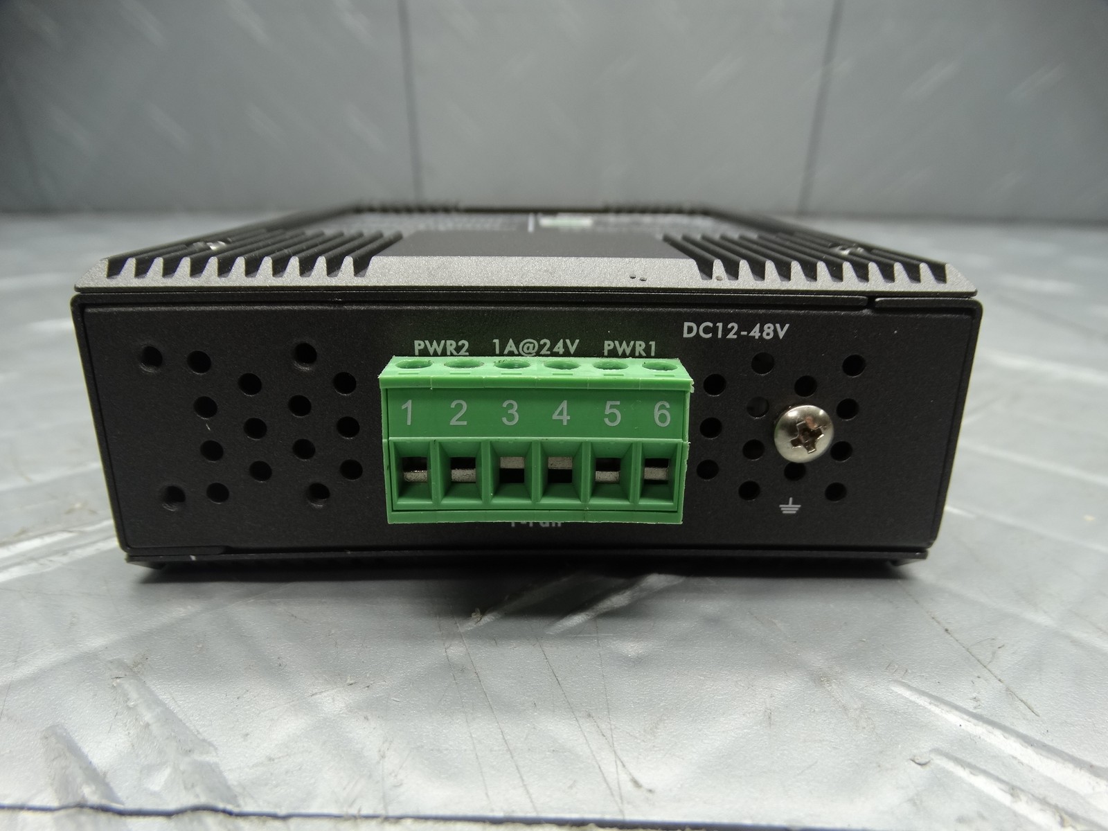 Advantech EKI-2528 8 Port Ethernet Switch 12-48VDC 0.4A