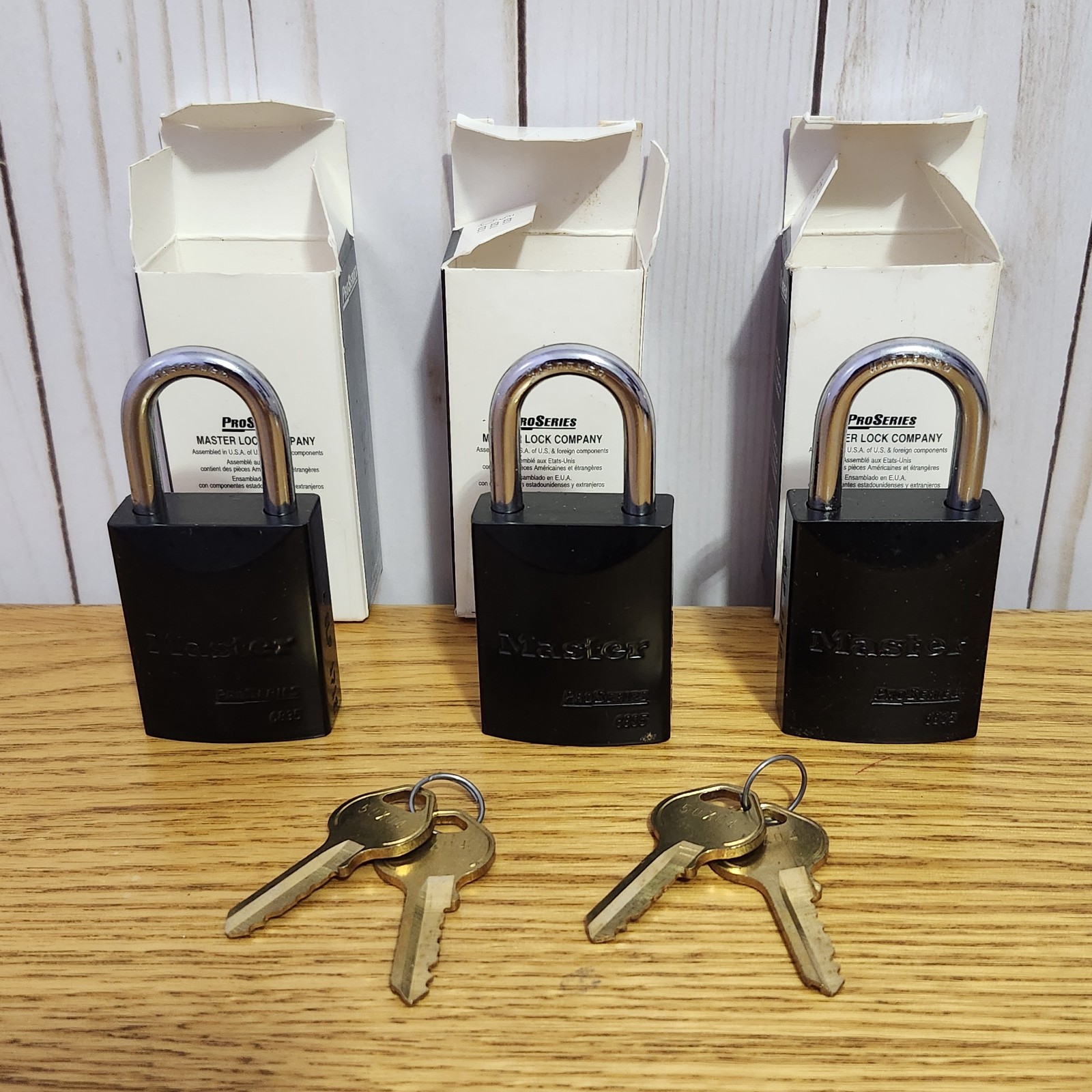 Master Lock Pro Series - High Security Padlocks Keyed Alike 3 Locks - 4 Keys -