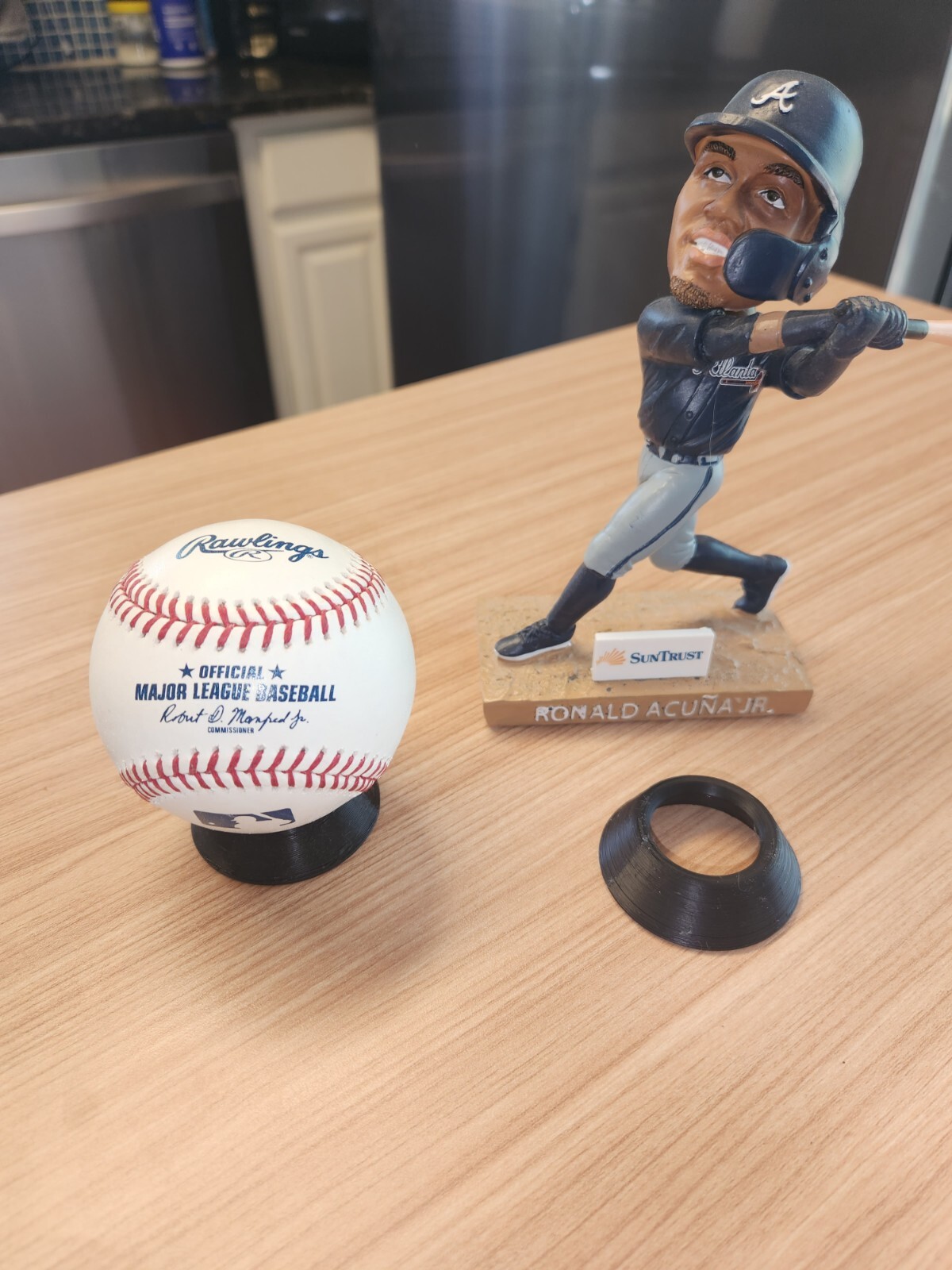 5X Baseball Holder Display Stand Round 1/2" tall Autograph Stand (pack of 5)