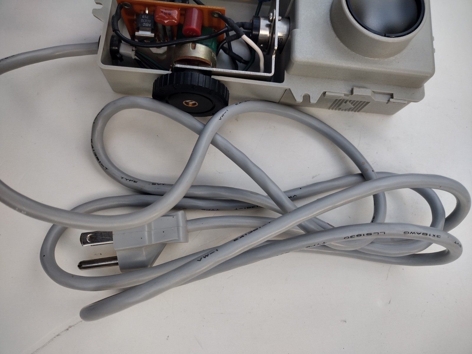 Nikon Alphaphot Model YS-T Light Assembly
