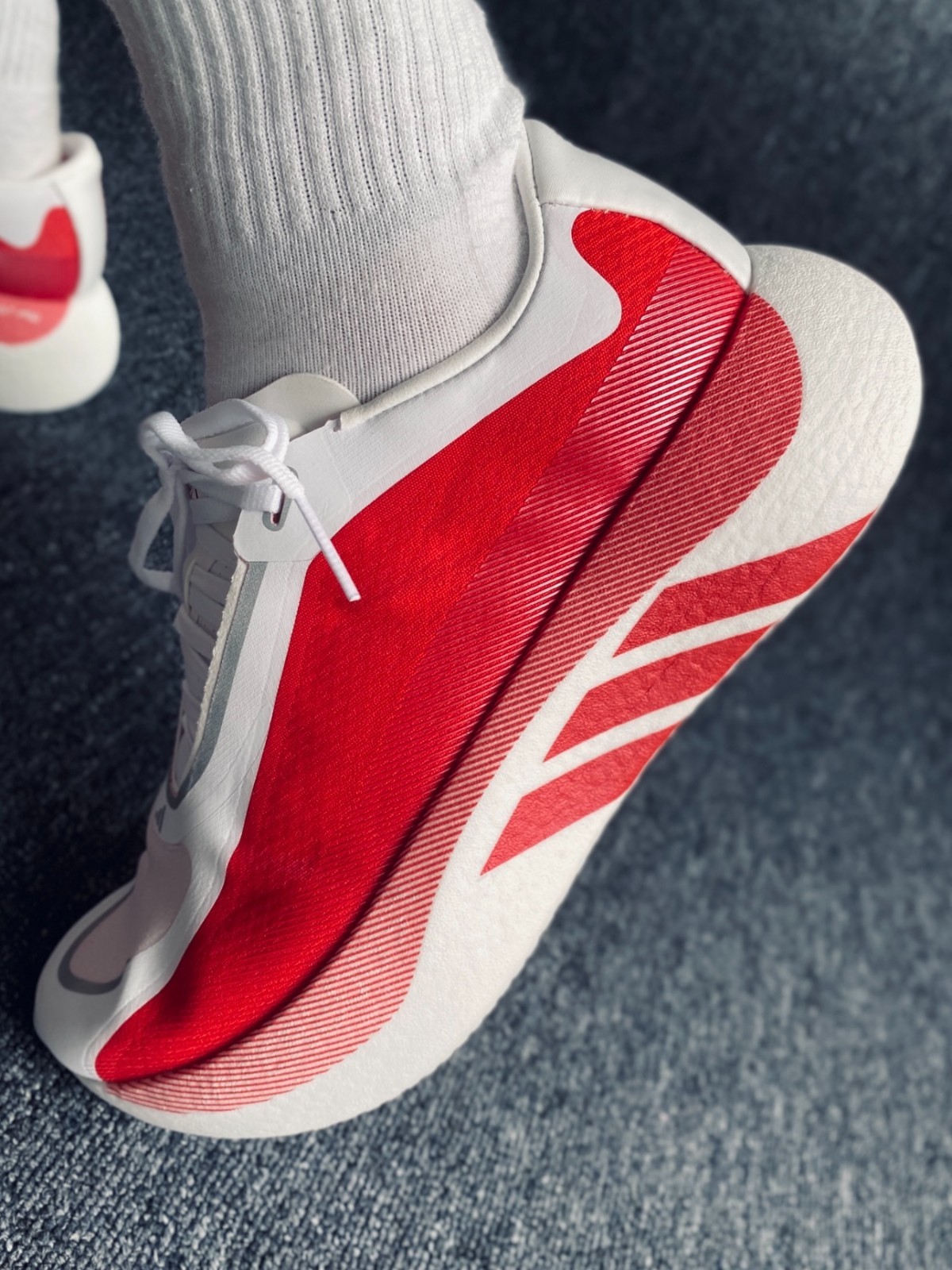adidas Hyperboost Edge Cloud White Pure Ruby KI1913