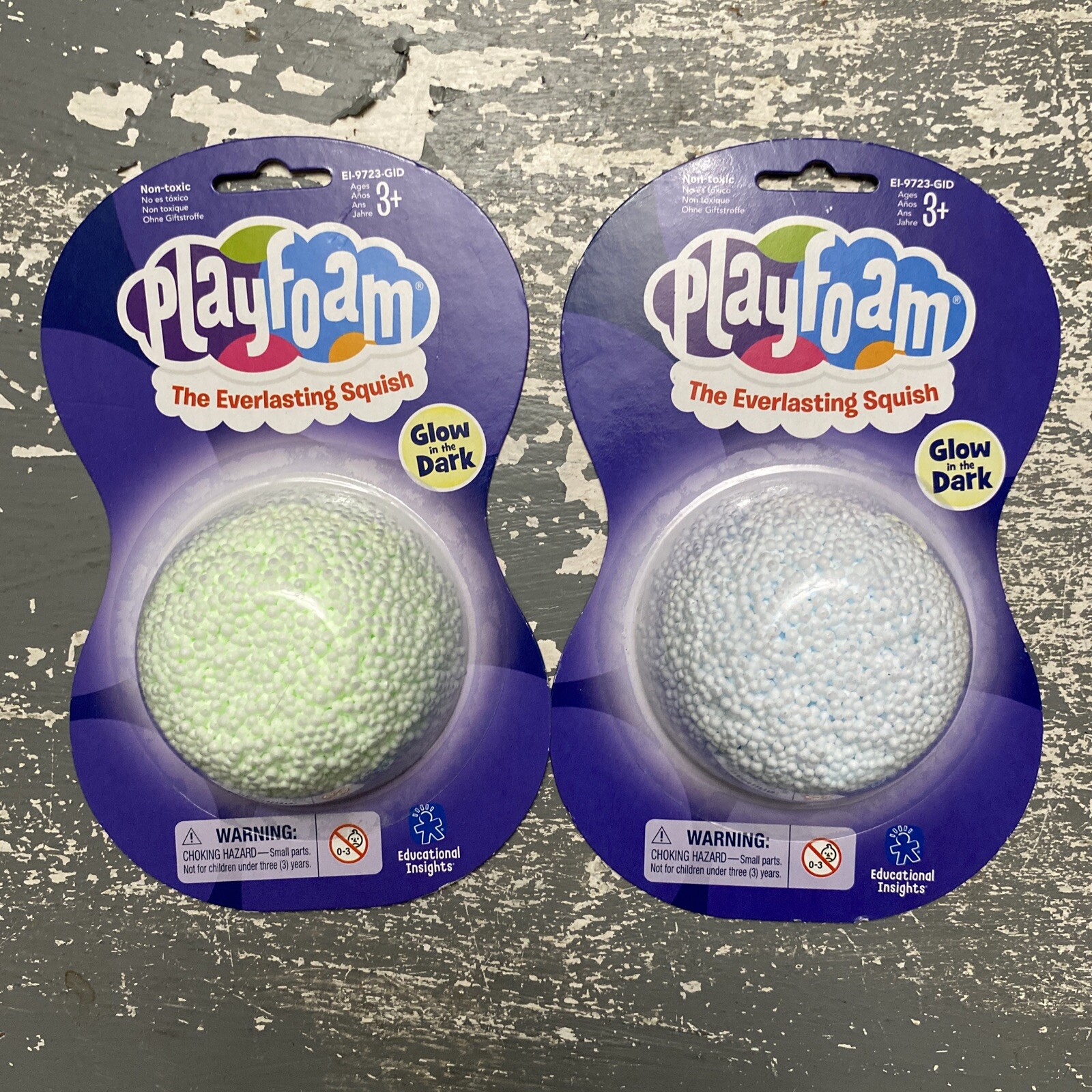 Set of 2 Play foam Glow In The Dark  1 Blue and  1 Green Playfoam New