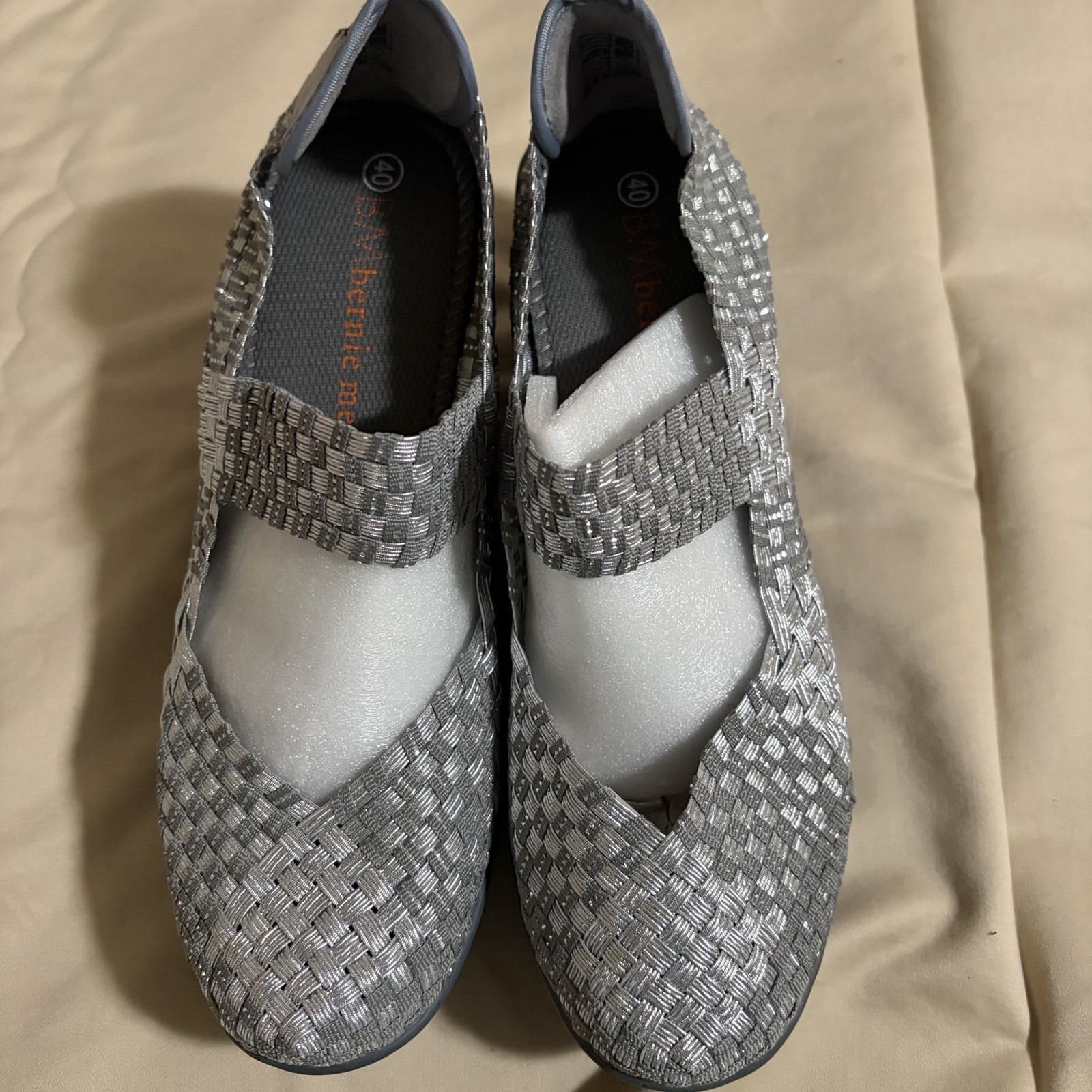 Bernie Mev Silver Gray Woven Mary Jane Comfort Wedge Shoes Women's Size 9