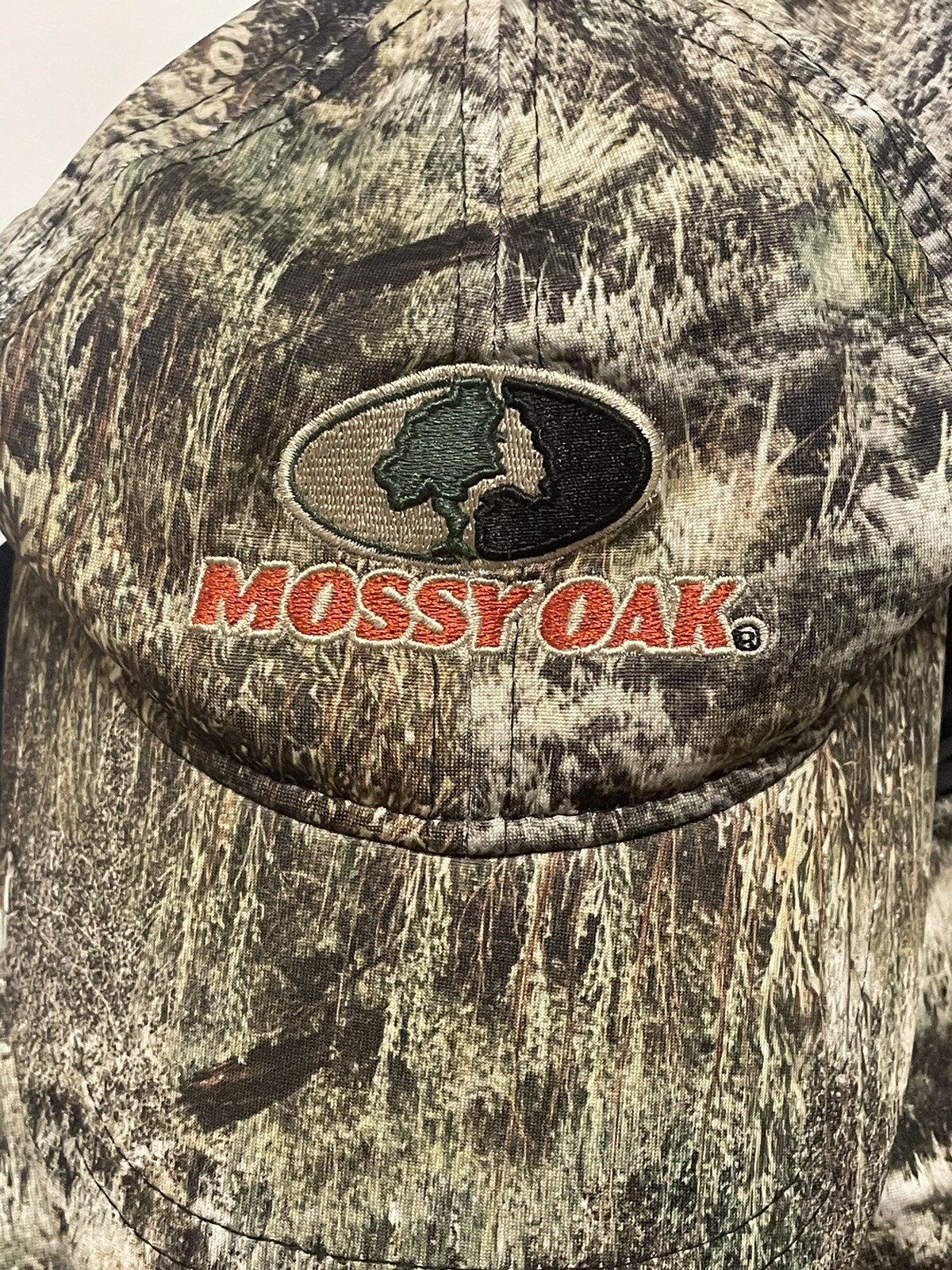 Mossy Oak Hat With Gator