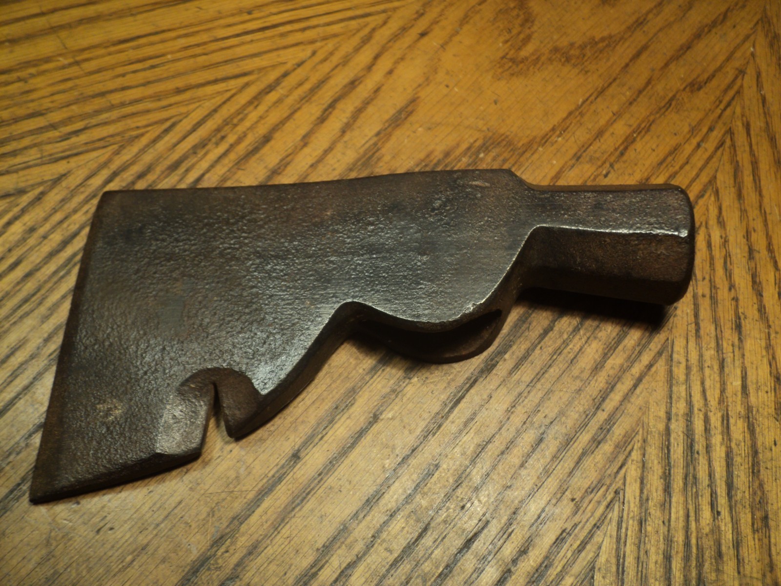 Vintage  Axe Hatchet Head Tool Only  6-3/8" Long  1 pd.  & 7.6 oz  Unbranded