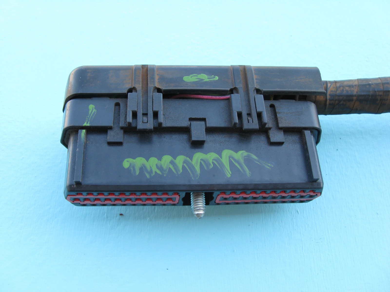 1993 93 DODGE RAM VAN B250 5.2 A/T ECU ENGINE CONTROL MODULE 56027848 PLUG P745