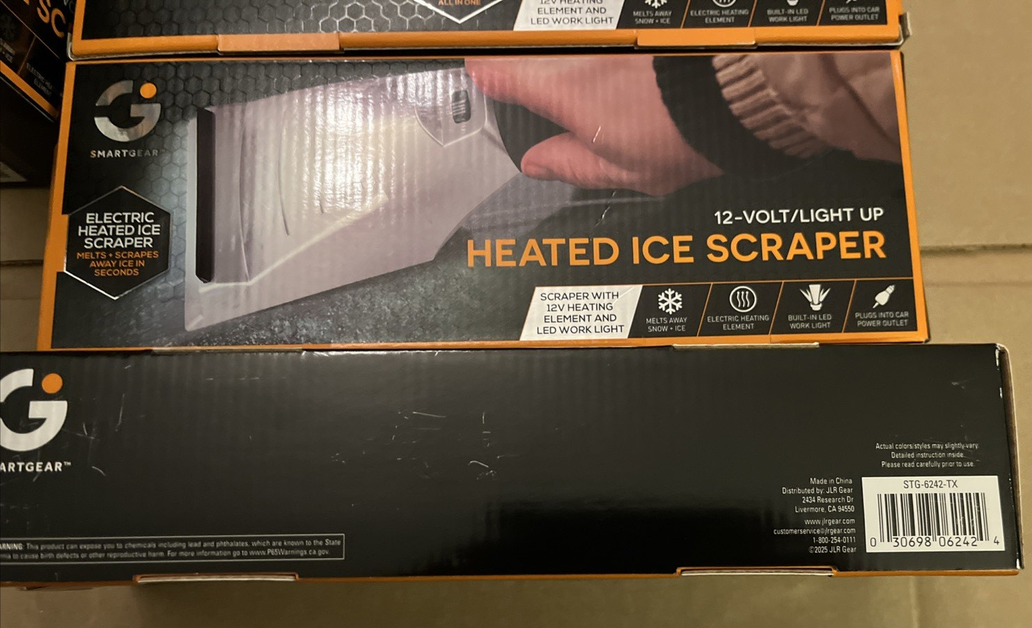 SmartGear New Heated Ice Scraper 12-Volt/Light Up. Free Shipping!