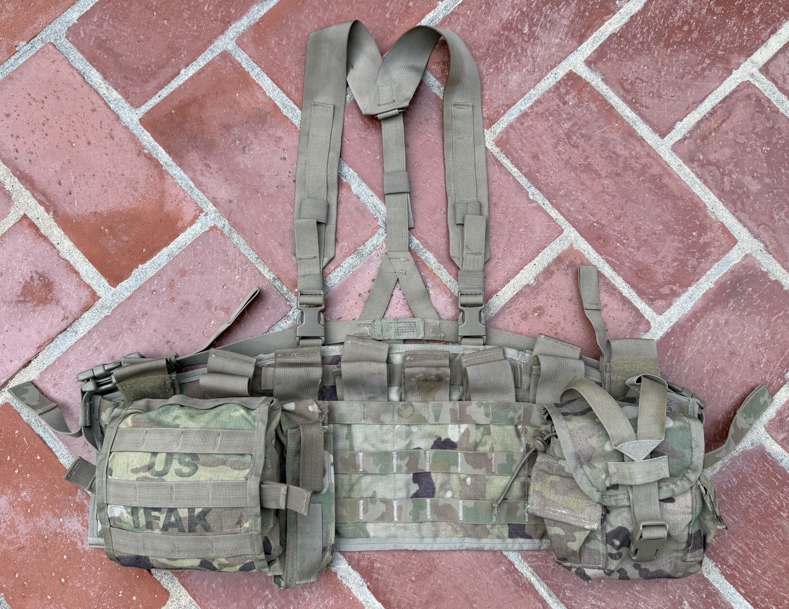 US Army MOLLE II Multicam TAP Chest Rig Tactical Panel Canteen GP Pouch IFAK II
