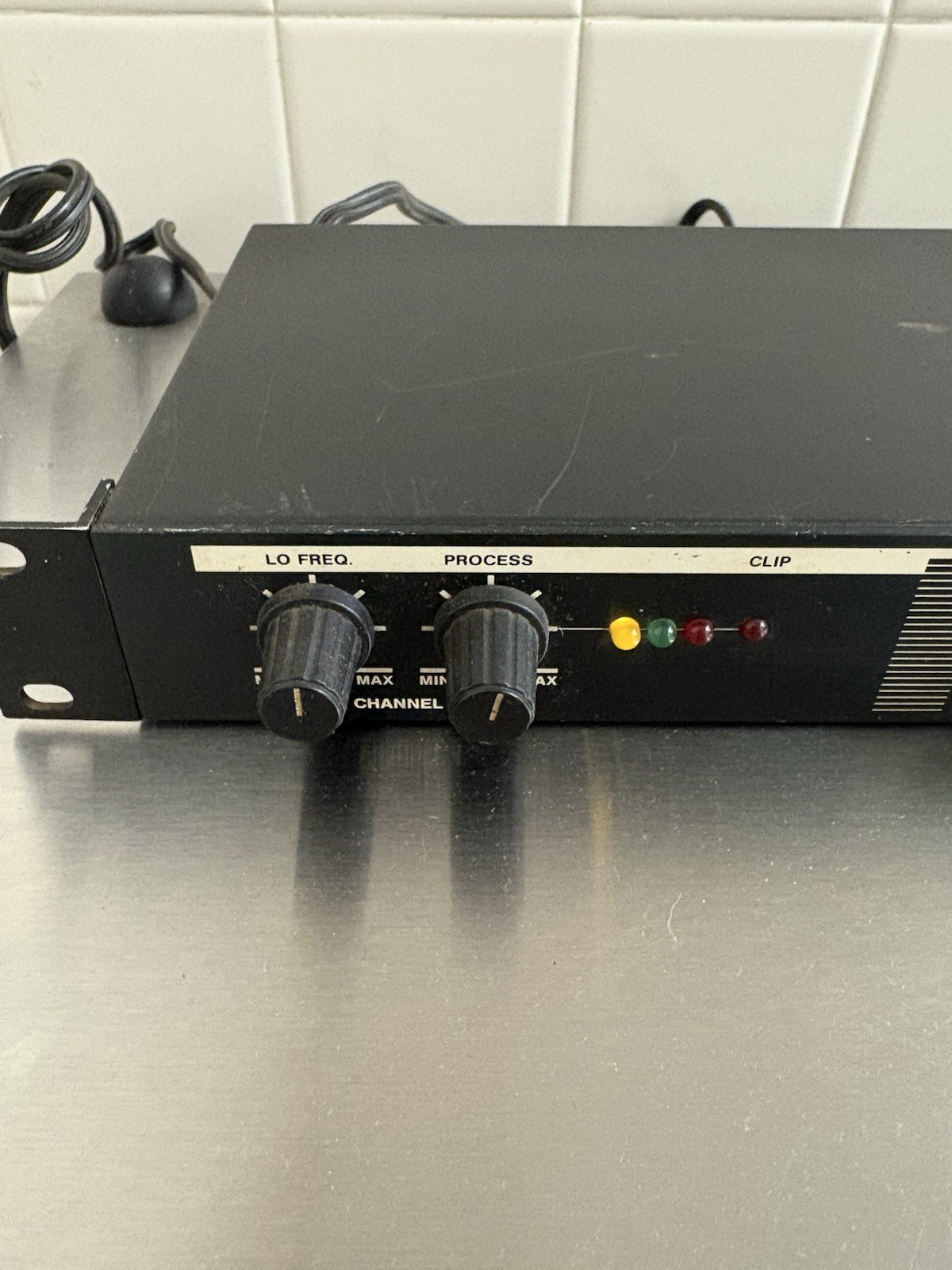 BBE MAXIE 402 STEREO SONIC MAXIMIZER SIGNAL PROCESSOR - TESTED AND WORKS