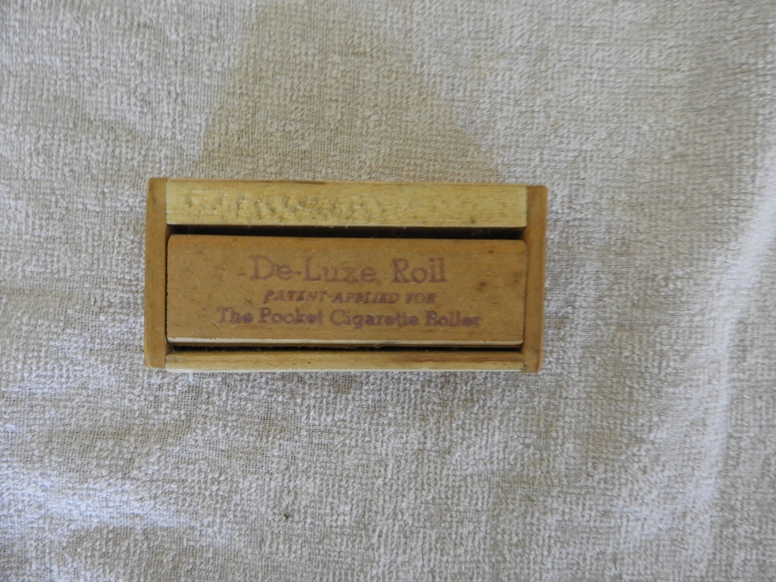 Vintage Tobacco Pocket Cigarette Roller - De-Luxe Roll - Wood
