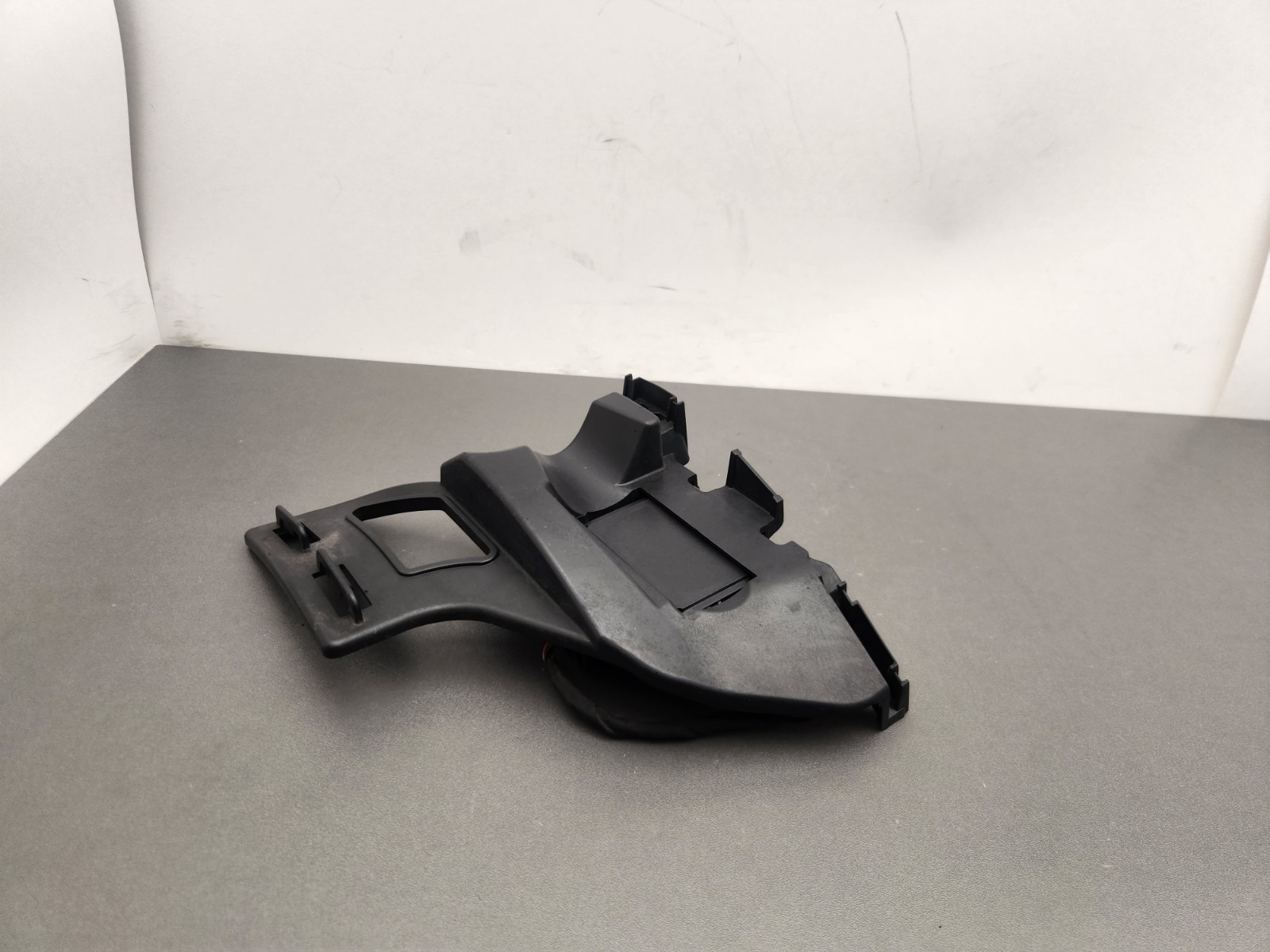 2017 - 2024 AUDI PORSCHE - REAR RIGHT SIDE BLIND SPOT SENSOR CONTROL MODULE OEM