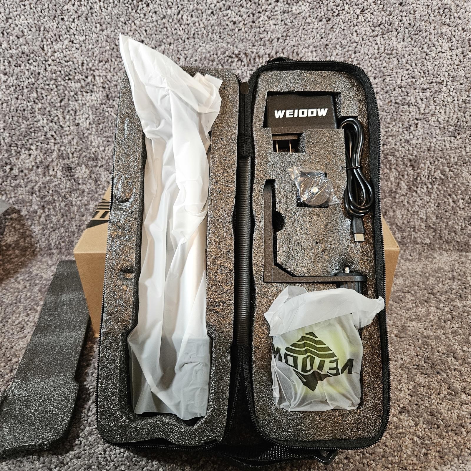 Weiddw Interior Lazer Level with Carrying Case. New
